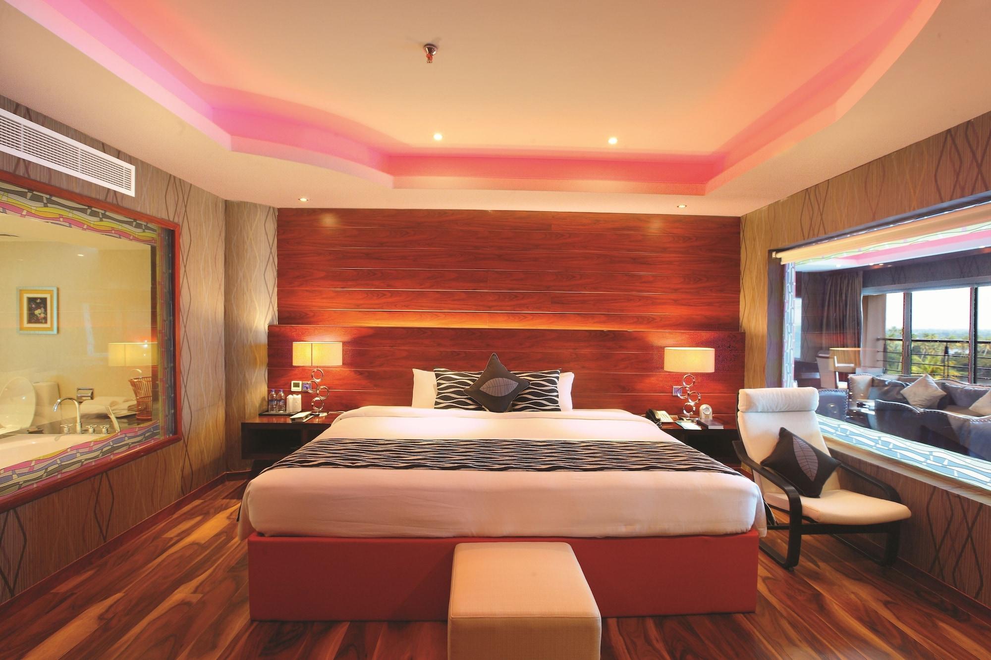 Ramada By Wyndham Alleppey Alappuzha Dış mekan fotoğraf