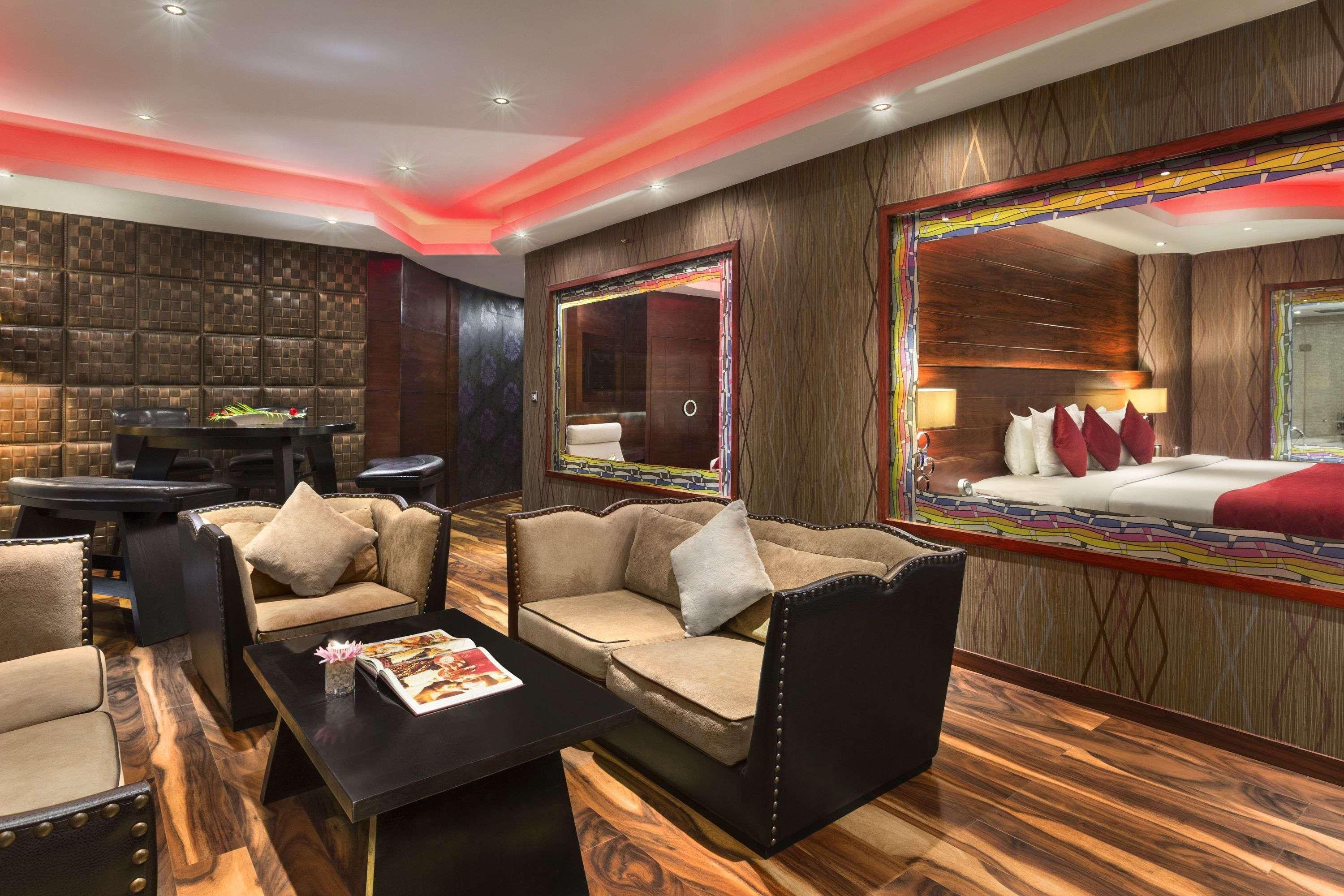 Ramada By Wyndham Alleppey Alappuzha Dış mekan fotoğraf