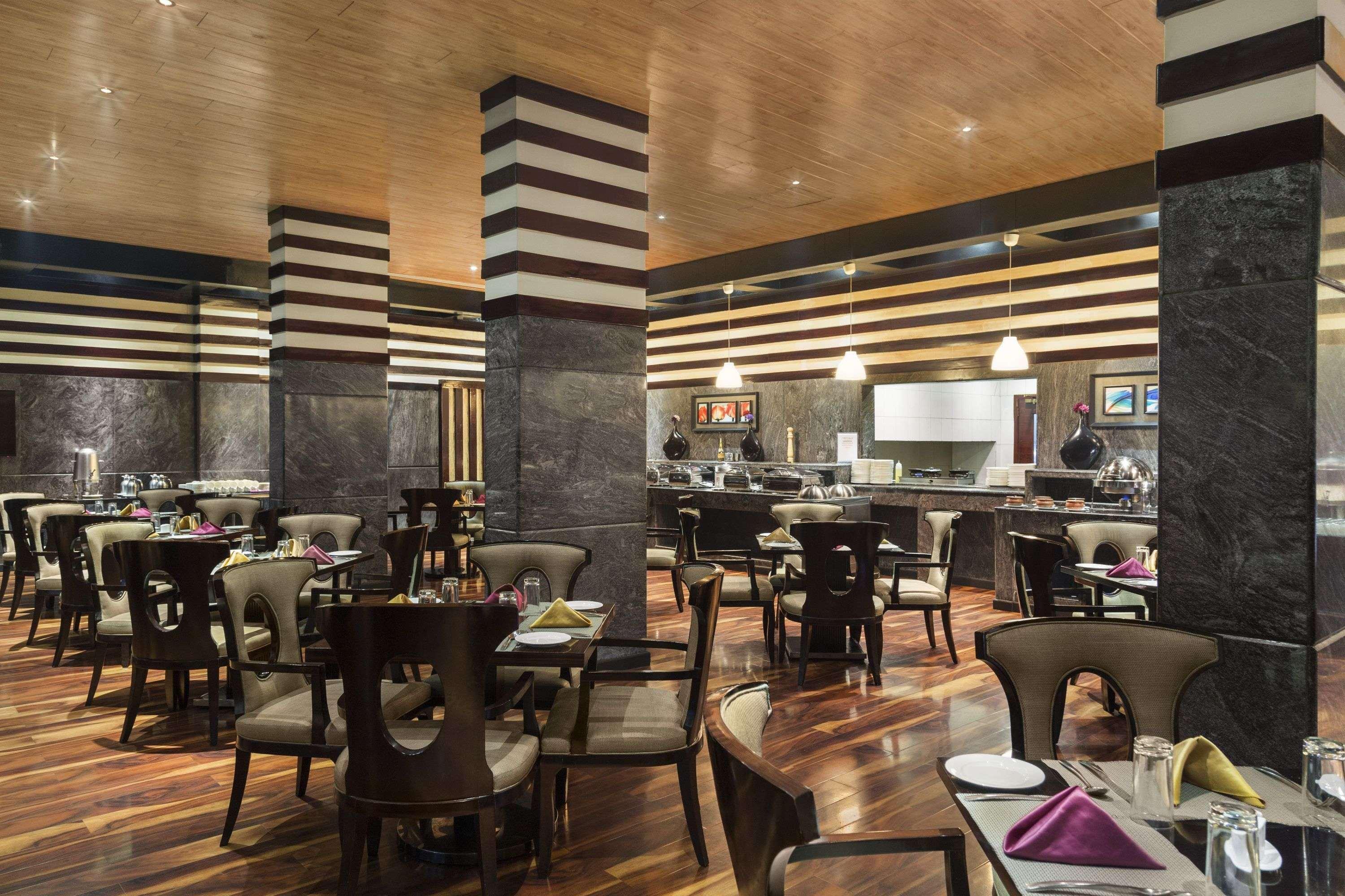 Ramada By Wyndham Alleppey Alappuzha Dış mekan fotoğraf