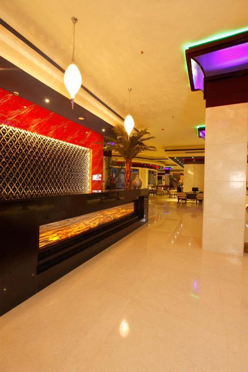 Ramada By Wyndham Alleppey Alappuzha Dış mekan fotoğraf