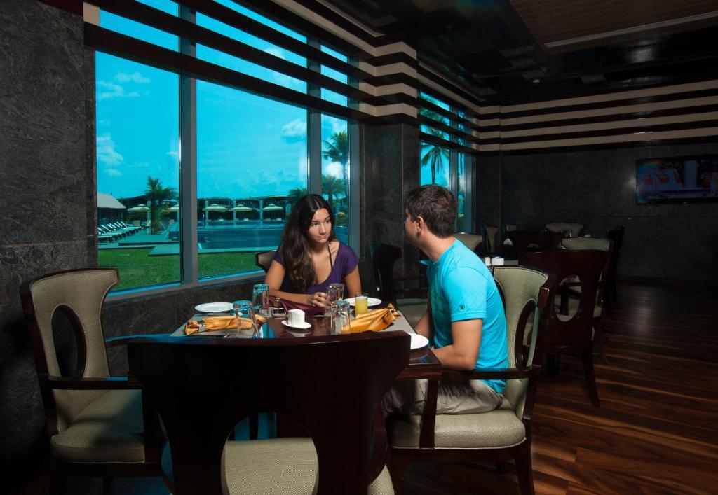 Ramada By Wyndham Alleppey Alappuzha Dış mekan fotoğraf